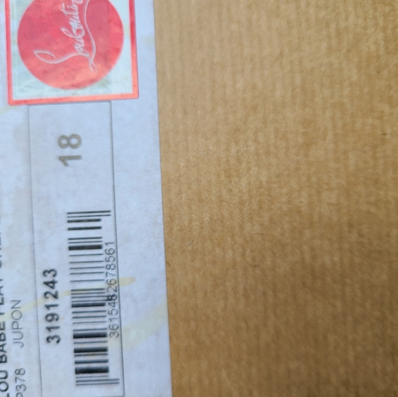 COPY - Infant Christian Louboutin sold out worldwide..only a few sold - Picture 6 of 6